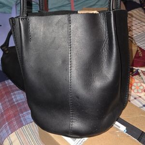 Portland Leather Black Classic Devan